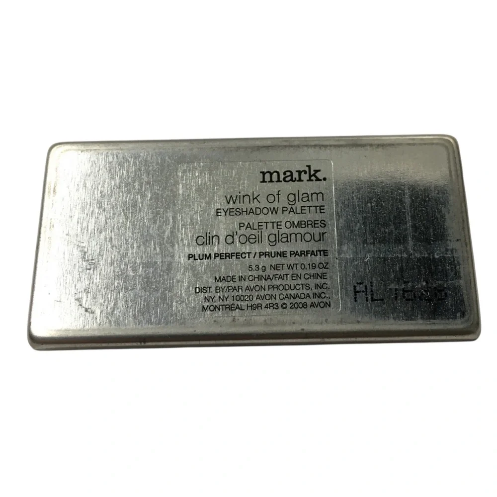 mark. Wink of Glam Eye Shadow Palette Plum Perfect Single Pan Snap to It Case